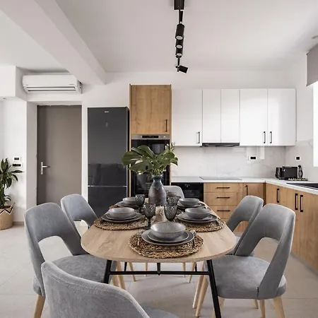 Mystic Garden فيلة